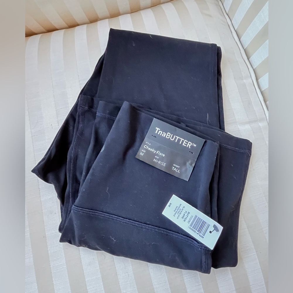TNA Butter Cheeky Flare Leggings Tall M